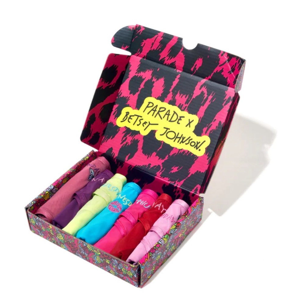 PARADE X BETSEY JOHNSON Days Of The Week Underwear Pack size Medium BNIB